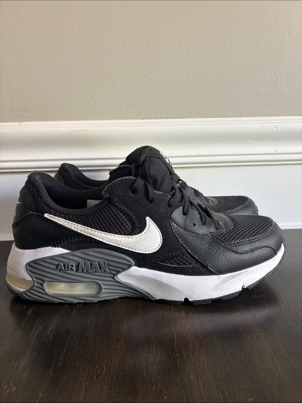Nike Black and White Air Max Men's Trainers